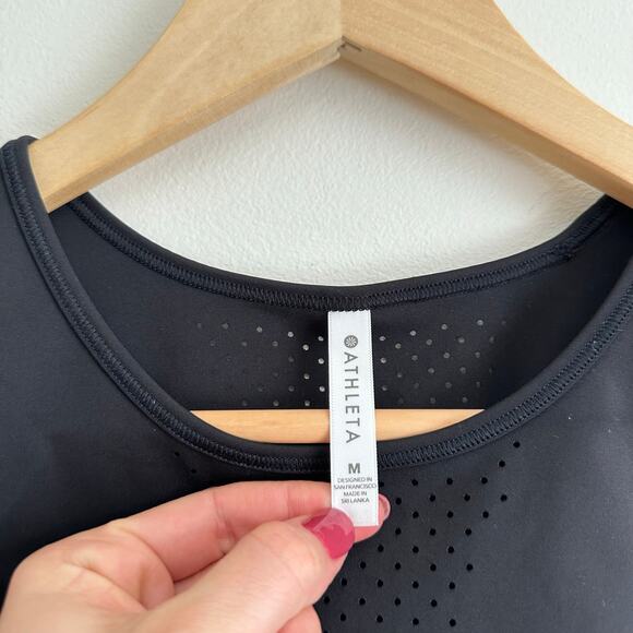 Athleta Accelerate Crop Tank Top Black M - Picture 4 of 7